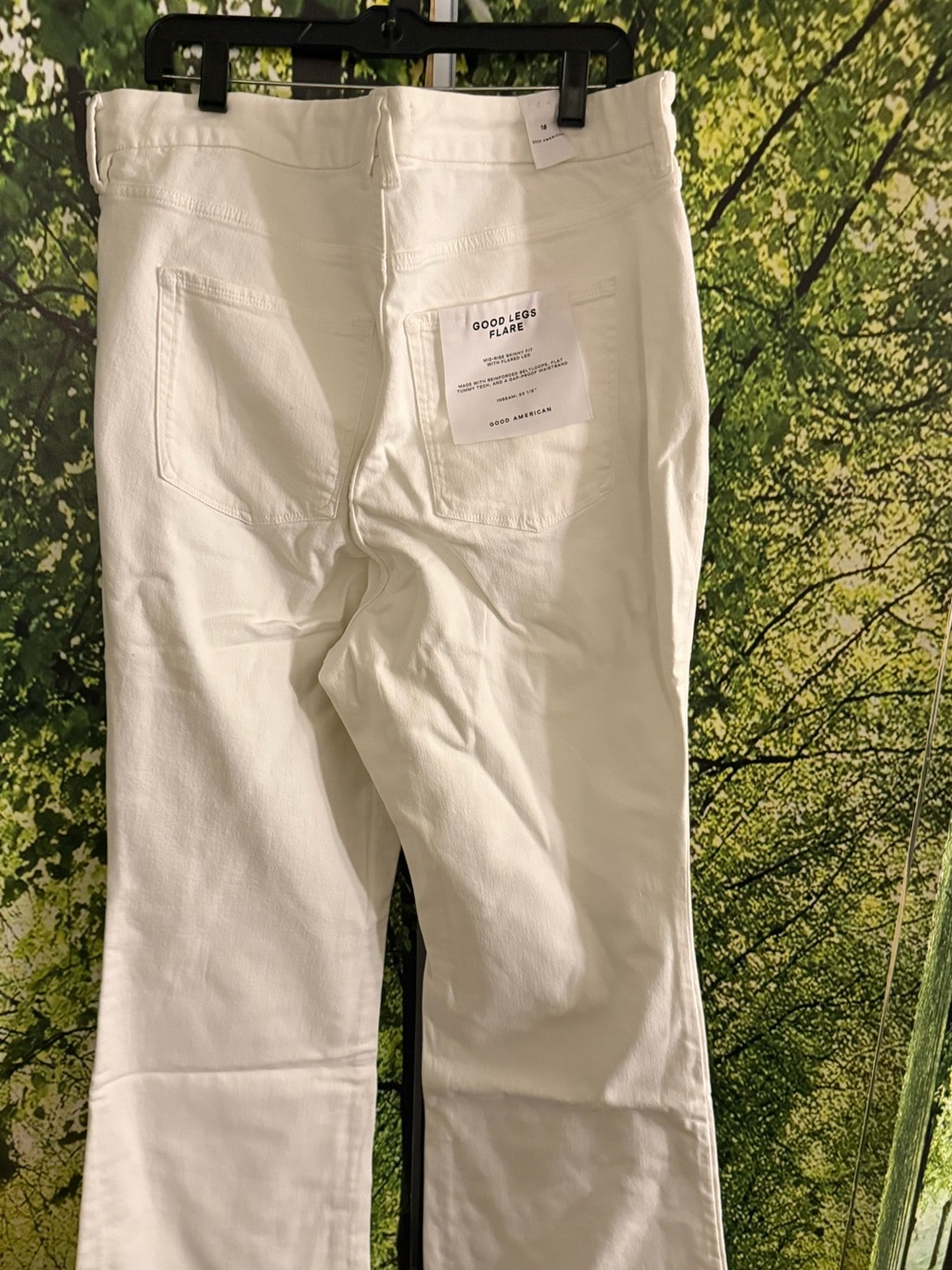 Good American White High-Rise Wide-Leg Jeans - Picture 9 of 10